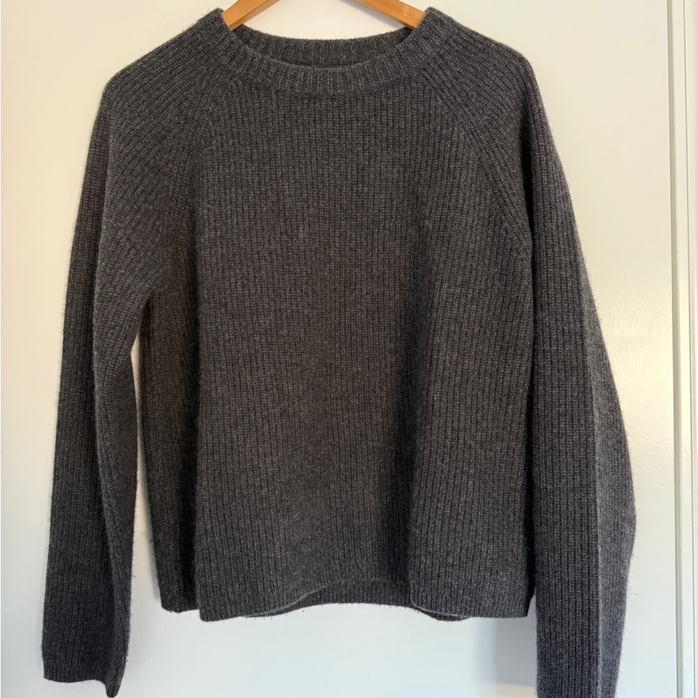 Quince Charcoal Cashmere Sweater
